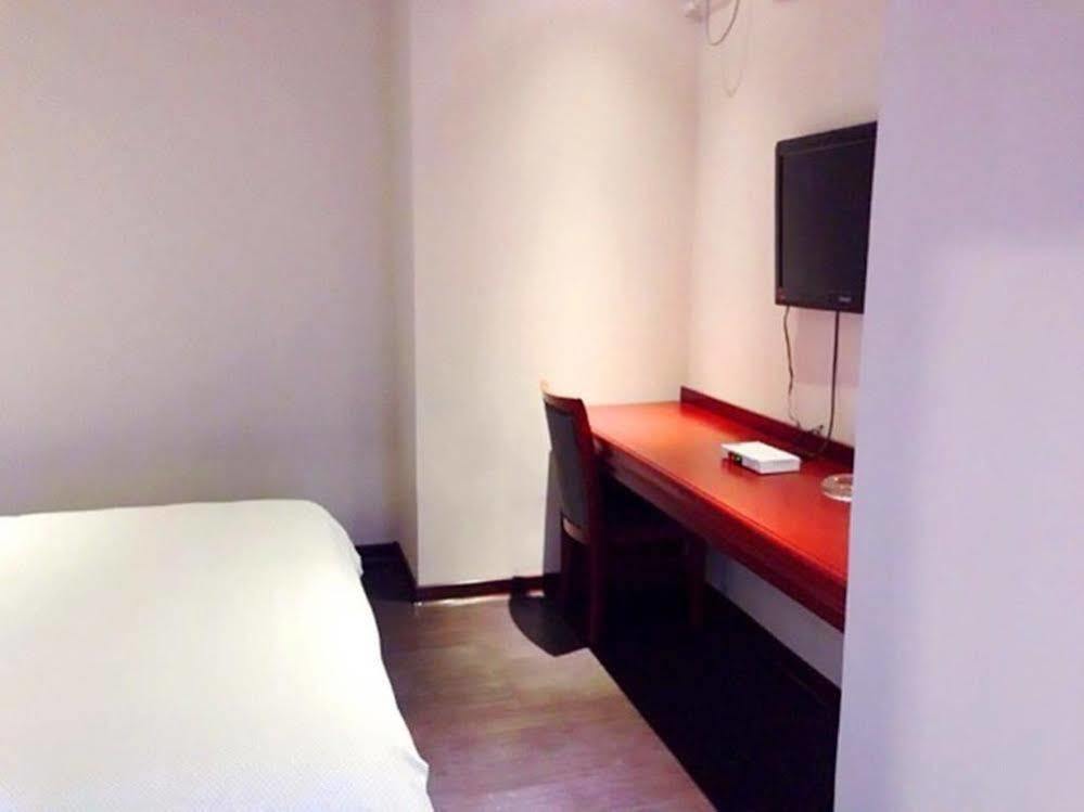 Longwang Business Hotel Liuzhou 외부 사진