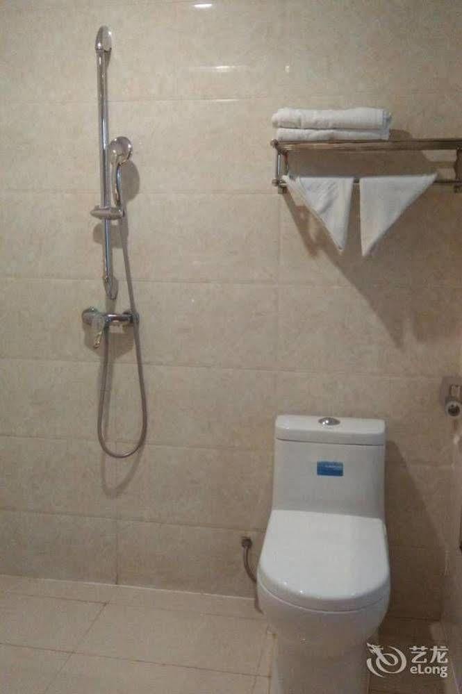 Longwang Business Hotel Liuzhou 외부 사진
