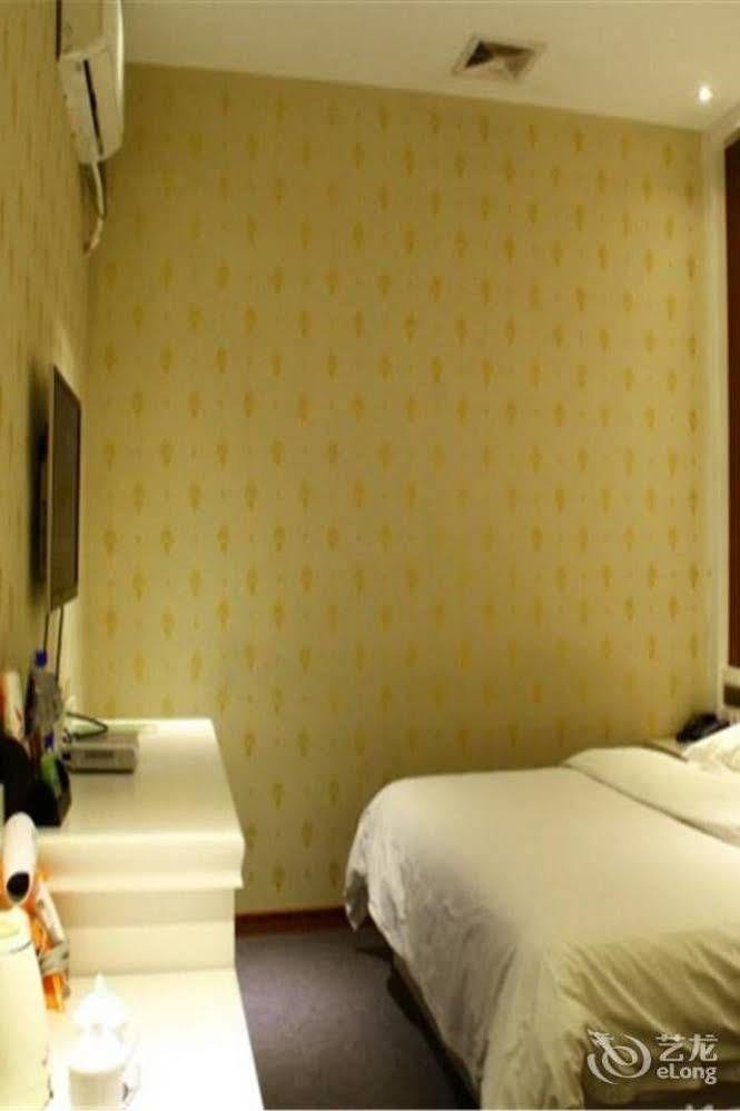Longwang Business Hotel Liuzhou 외부 사진